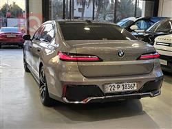 بي ام دبليو الفئة 7